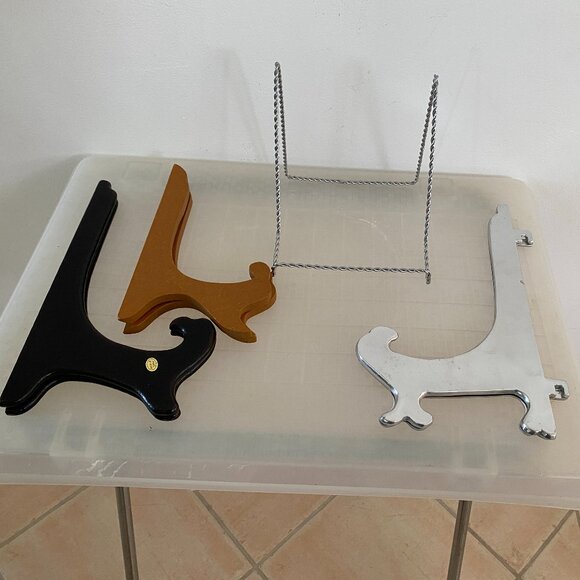 Set of 4 Stands (2 Wood & 2 Metal) - Picture 5 of 8